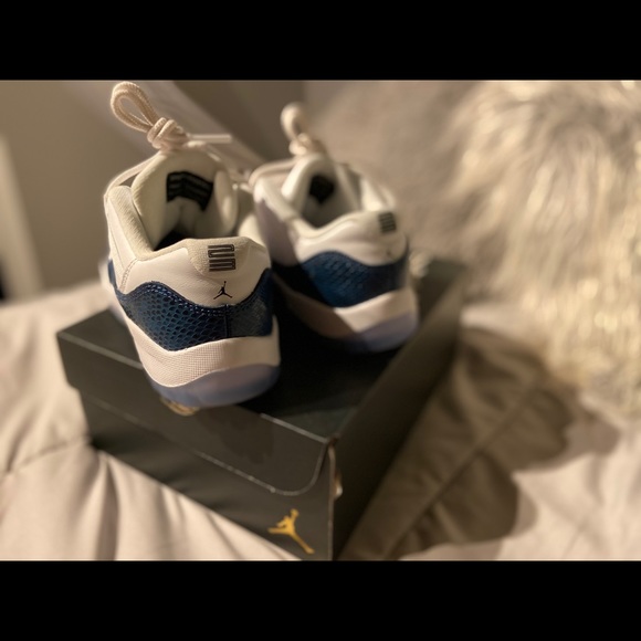 Jordan 11 Retro Low LE (PS) - Picture 5 of 7